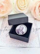 Load image into Gallery viewer, Memorial Photo Suit Pin