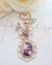Load image into Gallery viewer, Rose Gold Lace Edge Rhinestone Single Photo Bouquet Charm With Beaded Cluster