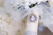 Load image into Gallery viewer, Lace Edge Rhinestone Single Photo Bouquet Charm