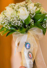 Load image into Gallery viewer, Filigree Frame Photo Bouquet Charm