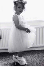 Load image into Gallery viewer, Personalised Flower Girl or Young Bridesmaid Name Beaded Adjustable Bracelet