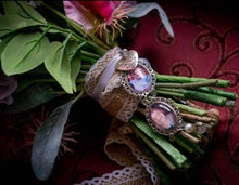 Load image into Gallery viewer, Filigree Frame Photo Bouquet Charm